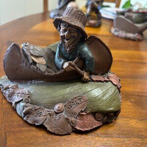 Tom Clark "Walt" Gnome 1995 #88 Canoe and Gnome